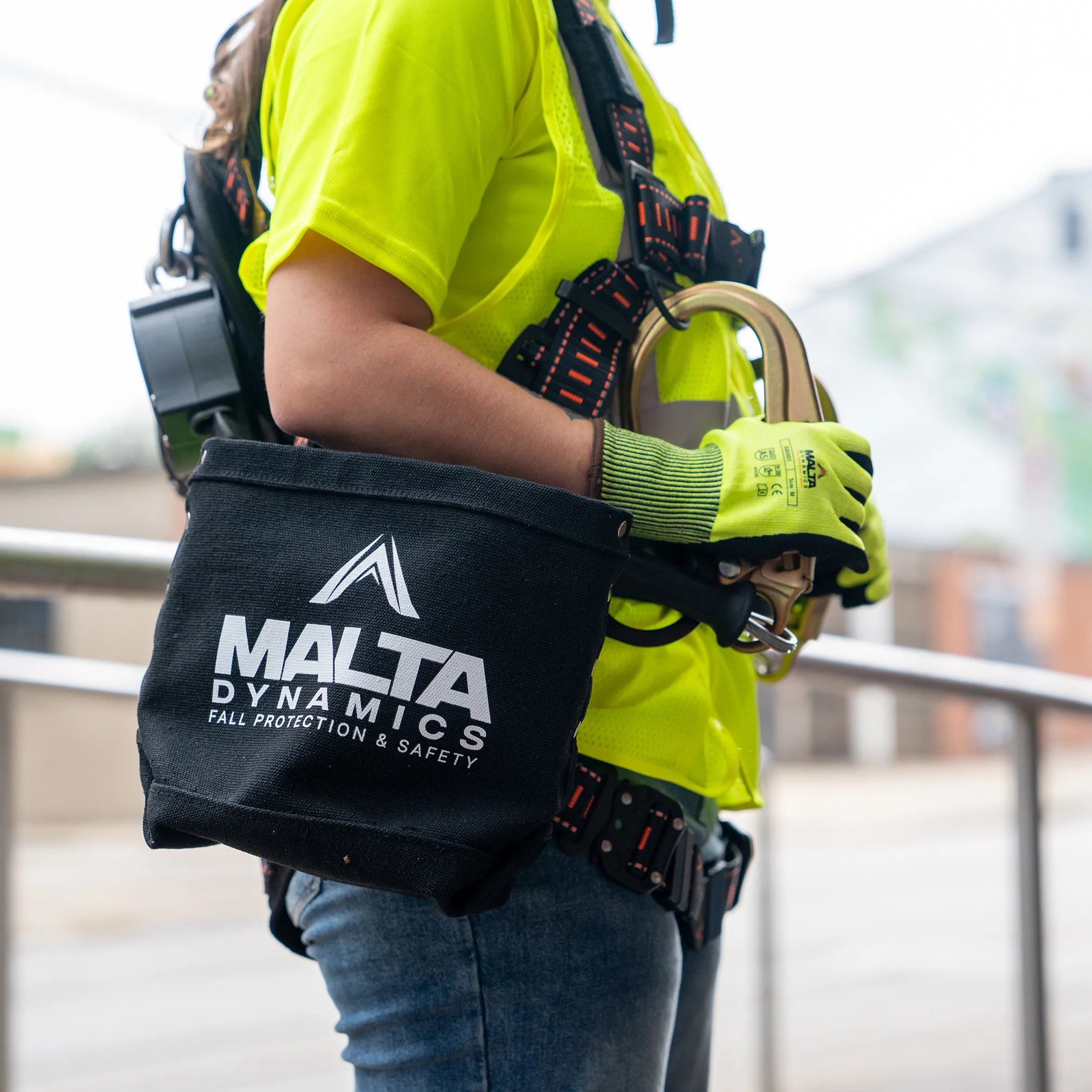 TOOL BAG WITH BULL-PIN LOOPS